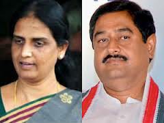   Andhra ministers Sabitha, Dharmana Rao resign, Sabitha Dharmana Rao resigns